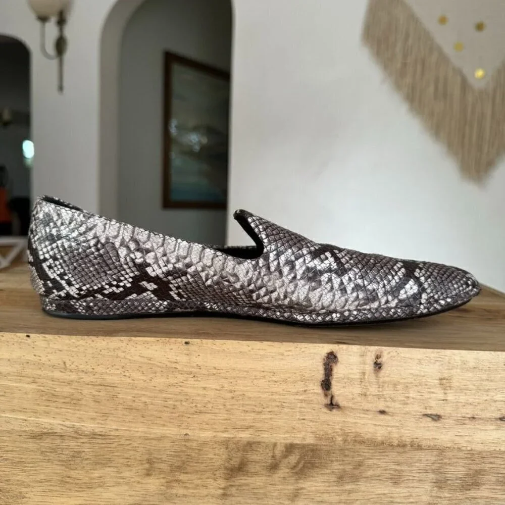 Vince Paz Venetian Grey Cream Genuine Snake Skin Leather Flat Loafers Size 8.5